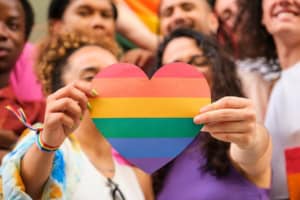 Liebe feiern – Vielfalt leben: Pride Month ist die Zeit für Liebe und Akzeptanz