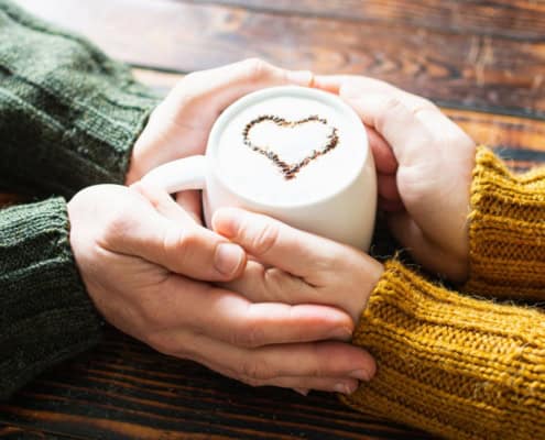 Tipps für die kältere Jahreszeit: 12 gemütliche Date-Ideen für den Herbst